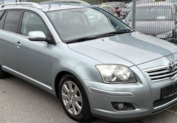 Toyota Avensis 106.000 km 5.990 &euro; Hockenheim 68766