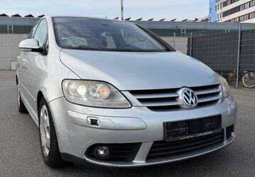 VW Golf 214.887 km 2.999 &euro; Hockenheim 68766