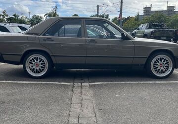 Mercedes-Benz 190 204.000 km 7.210 &euro; Gorxheimertal 69517