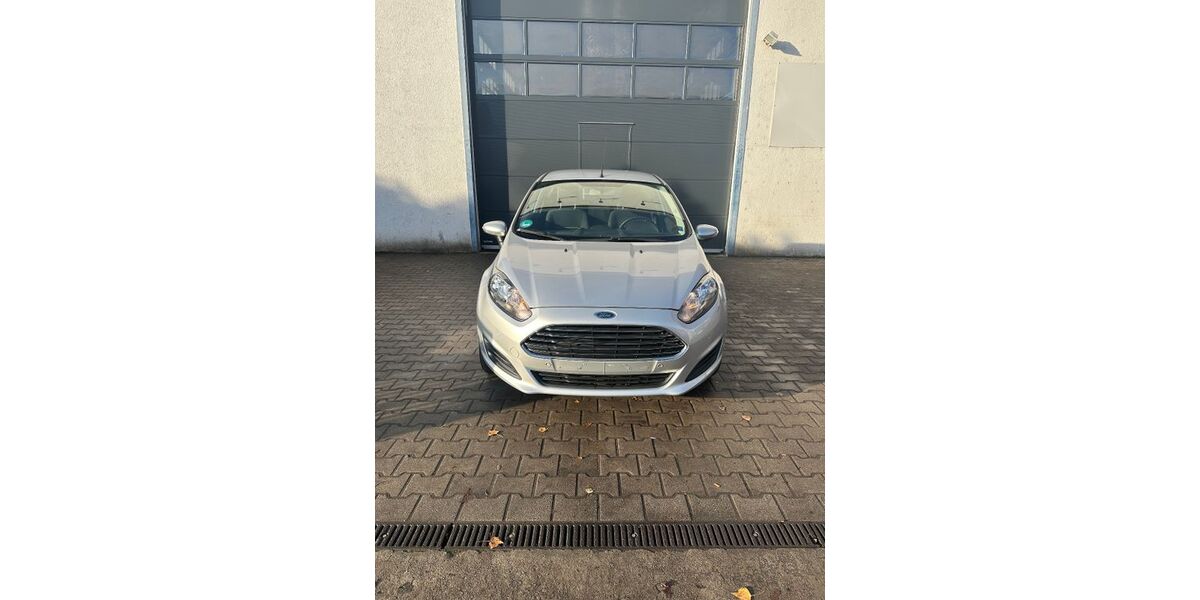 Ford Fiesta 96.275 km 4.499 &euro; Frankenthal 67227