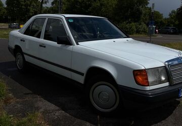 Mercedes-Benz 230 176.000 km 6.900 &euro; Mannheim 68163