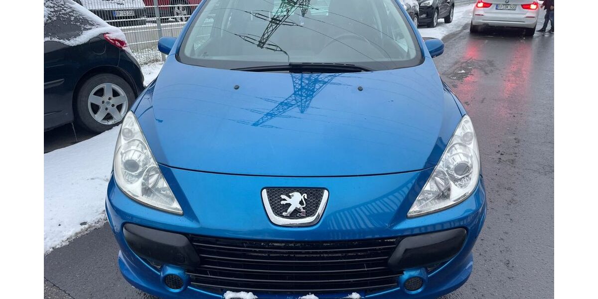 Peugeot 307 180.000 km 2.450 &euro; Speyer 67346