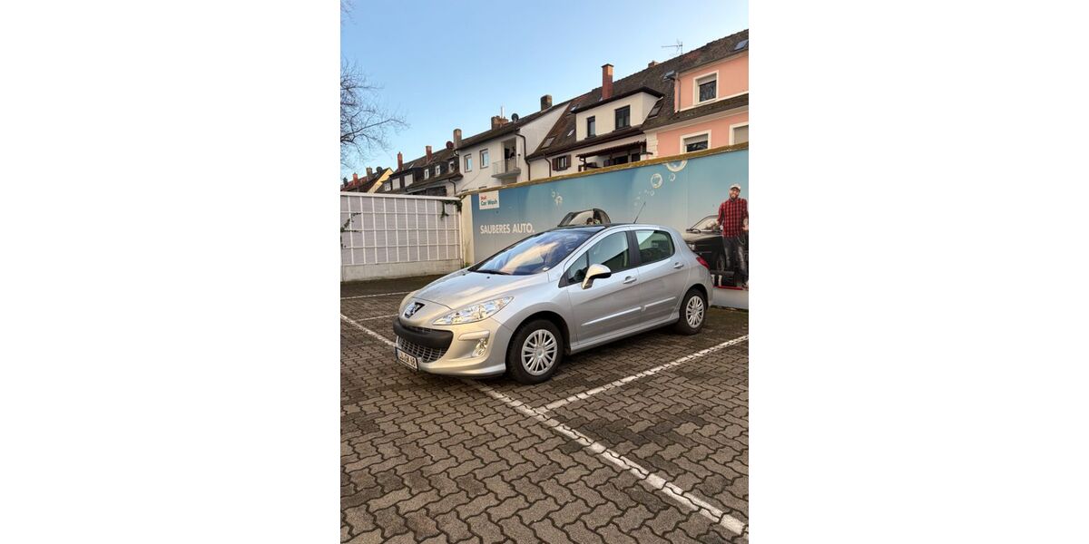 Peugeot 308 130.000 km 2.700 &euro; Ludwigshafen 67069