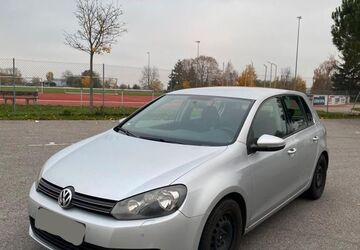 VW Golf 268.000 km 5.600 &euro; Östringen 76684