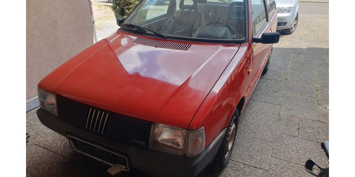 Fiat Uno 134.000 km 2.048 &euro; Kronau 76709