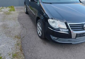 VW Touran 306.000 km 2.909 &euro; Dielheim 69234
