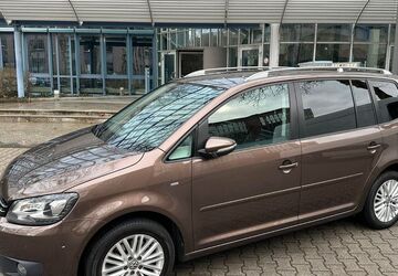 VW Touran 133.895 km 12.399 &euro; mannheim 68305