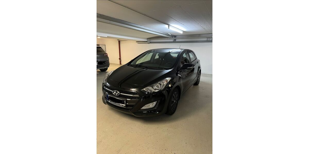 Hyundai i30 156.000 km 6.500 &euro; Mannheim 68159