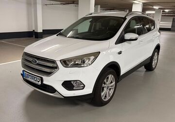 Ford Kuga 81.000 km 11.800 &euro; Heidelberg 69115