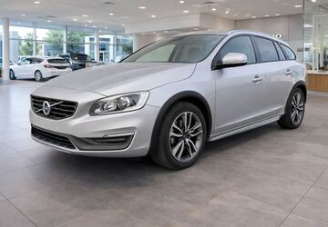 Volvo V60 Cross Country 112.000 km 15.480 &euro; Viernheim 68519