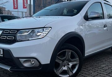 Dacia Sandero 45.000 km 10.900 &euro; Forst 76694