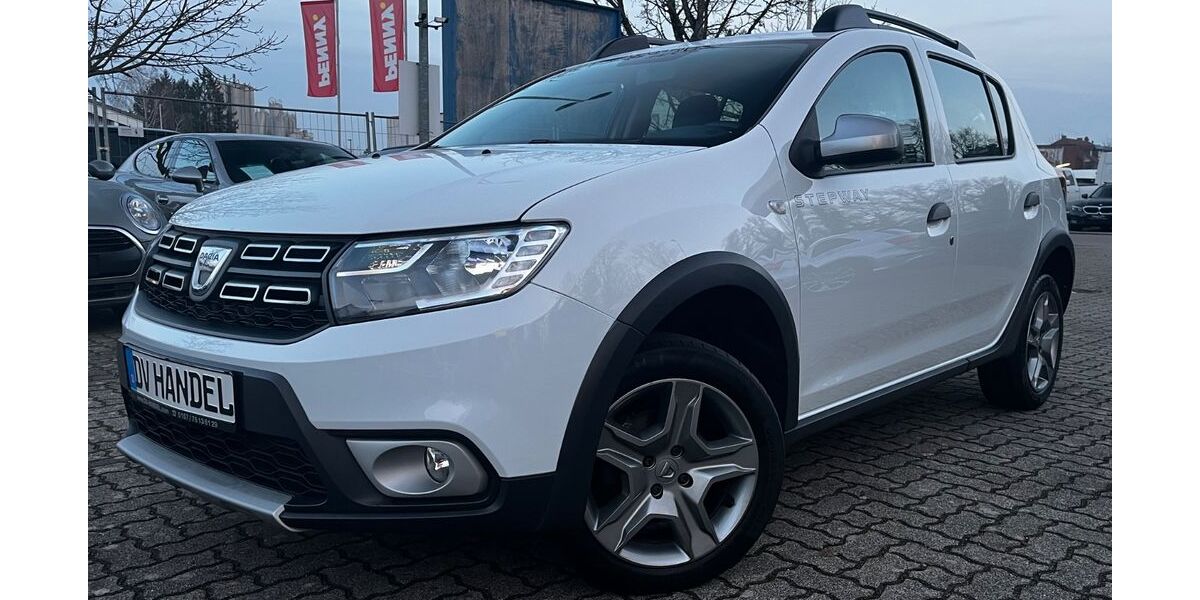 Dacia Sandero 45.000 km 10.900 &euro; Forst 76694