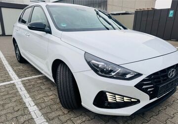 Hyundai i30 135.904 km 12.500 &euro; Mannheim 68309