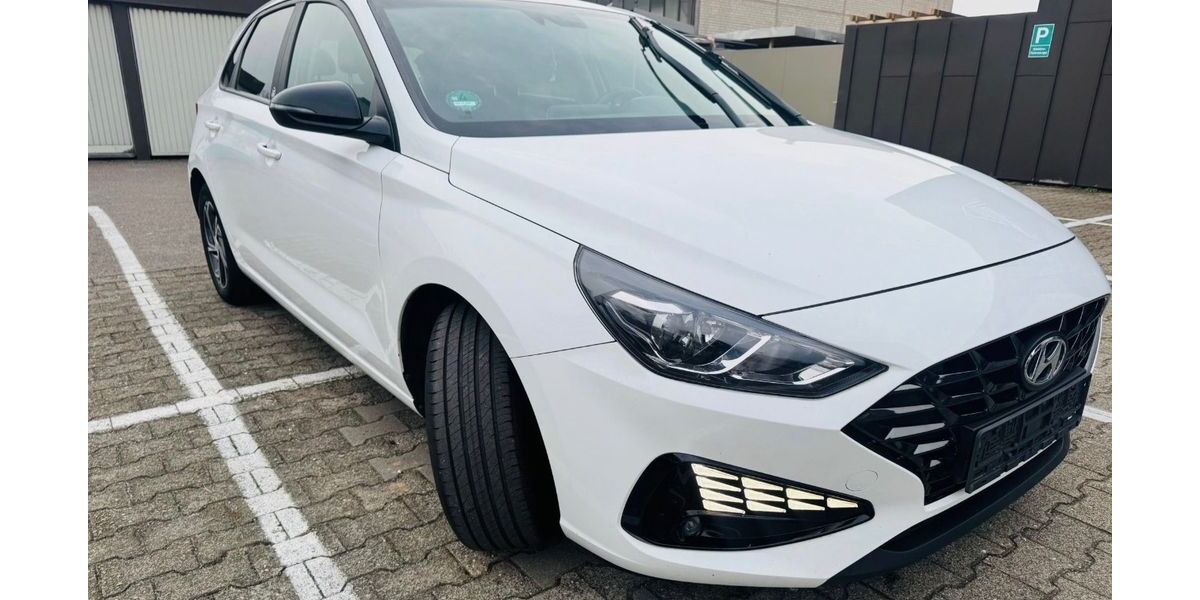 Hyundai i30 135.904 km 12.500 &euro; Mannheim 68309