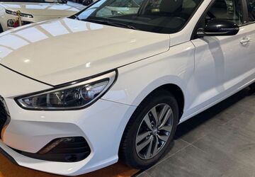 Hyundai i30 104.000 km 11.990 &euro; Ludwigshafen am Rhein 67059