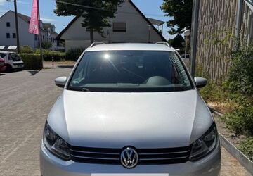 VW Touran 132.000 km 9.500 &euro; Mannheim 68159