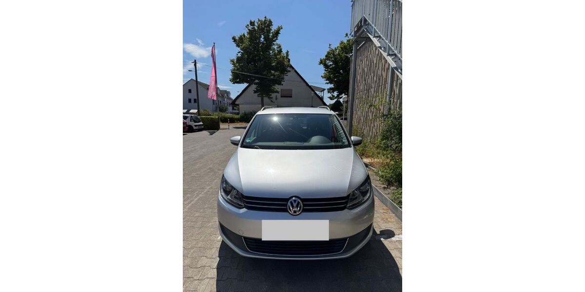 VW Touran 132.000 km 9.500 &euro; Mannheim 68159