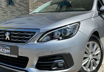 Peugeot 308 46.000 km 13.990 &euro; Mannheim 68309