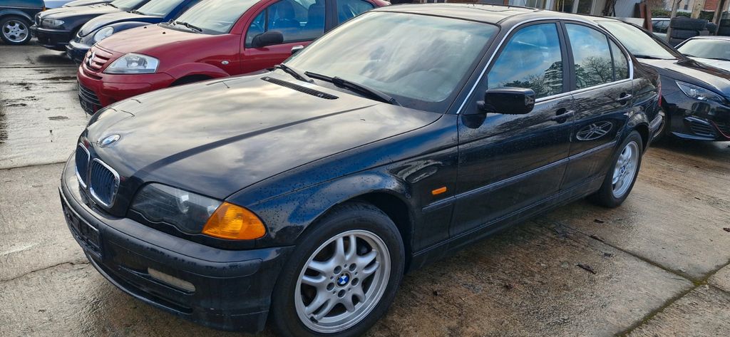 BMW 320 176.130 km 2.950 &euro; Speyer 67346