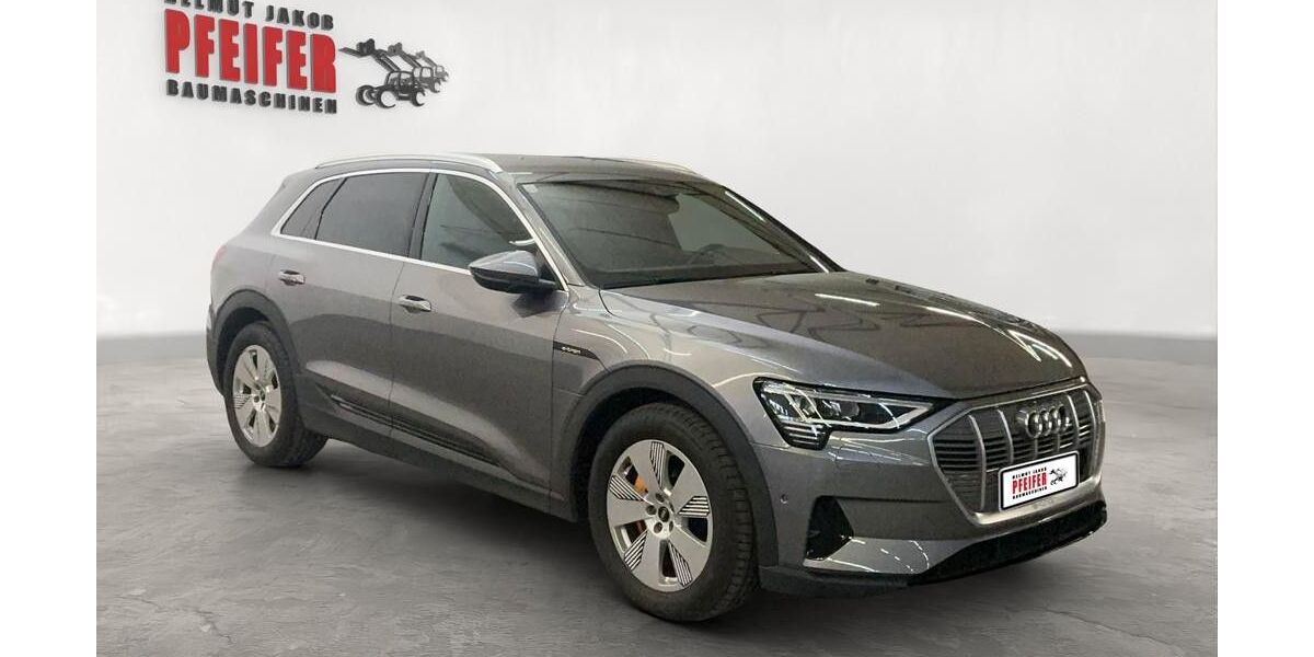 Audi e-tron 59.700 km 25.800 &euro; FÜRTH ( HESSEN ) 64658