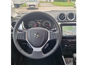 Suzuki Vitara Vollhybrid 1.5 Dualjet Allgrip AGS Comfort+ 7.500 km 29.750 &euro; Obrigheim-Asbach 74847