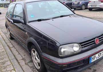 VW Golf 272.527 km 2.500 &euro; Heppenheim 64646