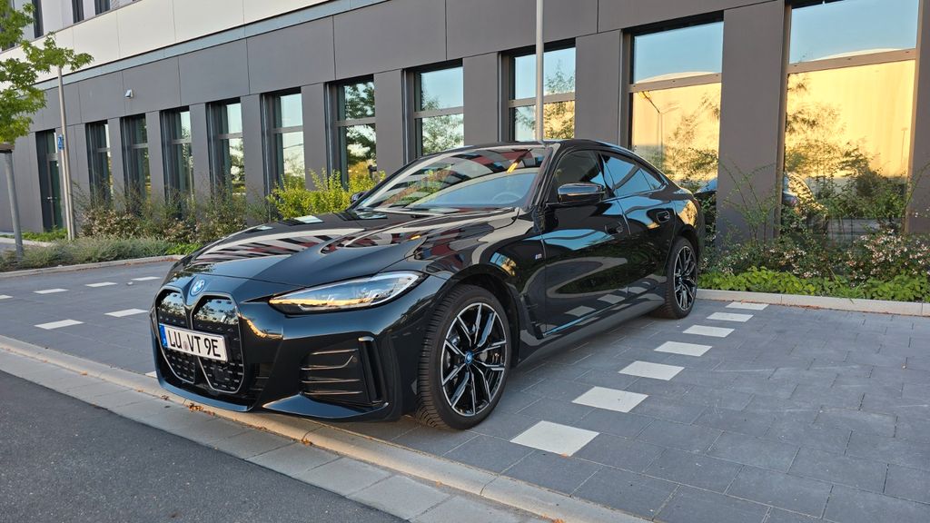 BMW i4 22.487 km 36.999 &euro; Limburgerhof 67117