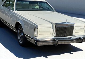 Lincoln Continental 160.000 km 18.900 &euro; Heidelberg 69115