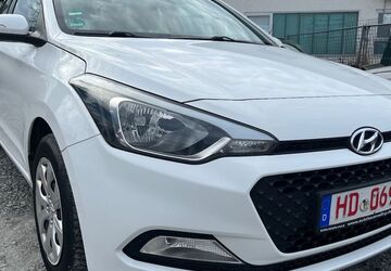 Hyundai i20 95.777 km 8.499 &euro; Reilingen 68799