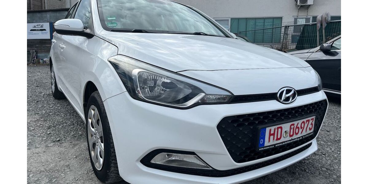 Hyundai i20 95.777 km 8.499 &euro; Reilingen 68799