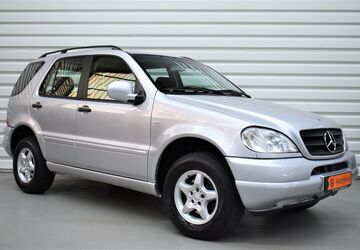 Mercedes-Benz ML 320 70.600 km 15.990 &euro; Forst 76694