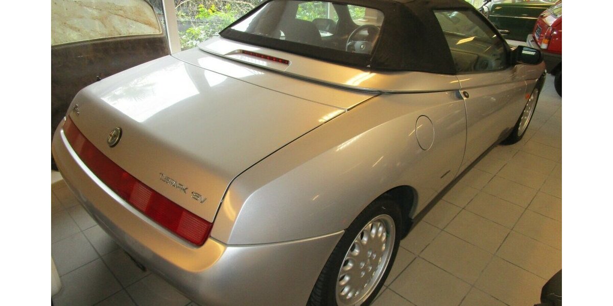 Alfa Romeo Spider 2.0 16V T.Spark L 192.300 km 4.985 &euro; Hirschberg 69493
