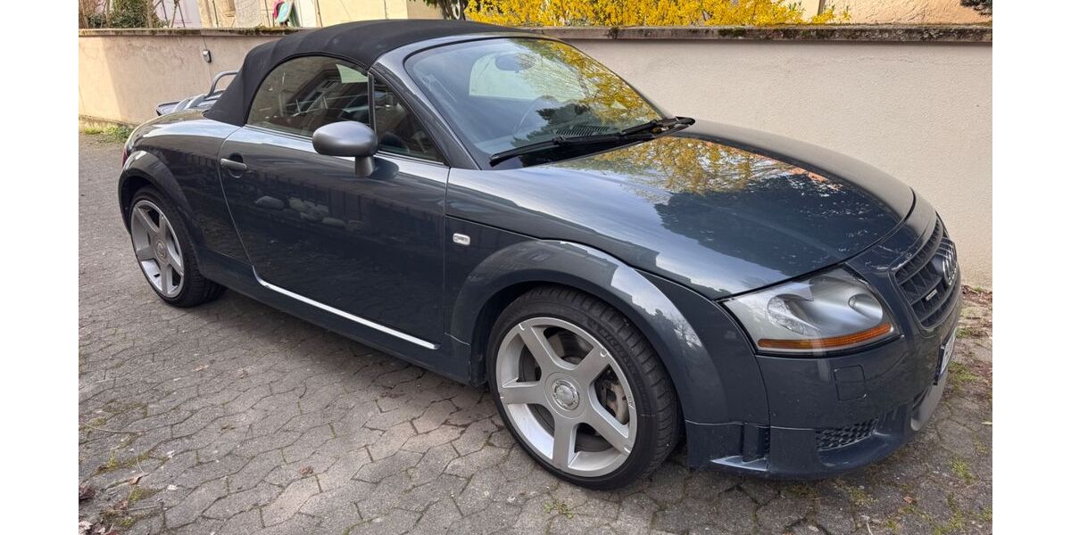 Audi TT RS 147.292 km 16.900 &euro; Heddesheim 68542