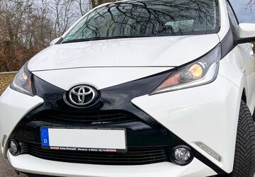 Toyota Aygo (X) 60.000 km 10.900 &euro; Oftersheim 68723