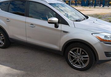 Ford Kuga 95.300 km 7.400 &euro; Brühl 68782
