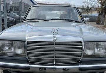 Mercedes-Benz 200 222.000 km 7.900 &euro; Weinheim 69469