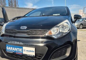 Kia Rio 238.800 km 2.499 &euro; Hockenheim 68766