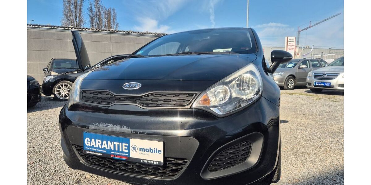 Kia Rio 238.800 km 2.499 &euro; Hockenheim 68766