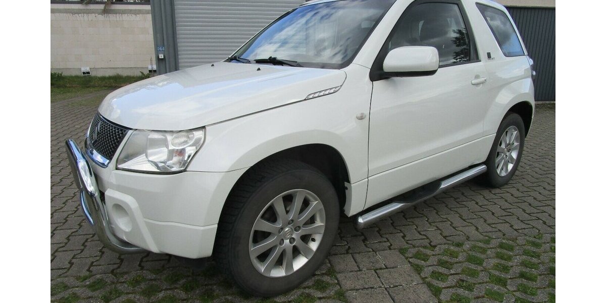 Suzuki Grand Vitara 1.6 Black and White 149.800 km 9.985 &euro; Hirschberg 69493
