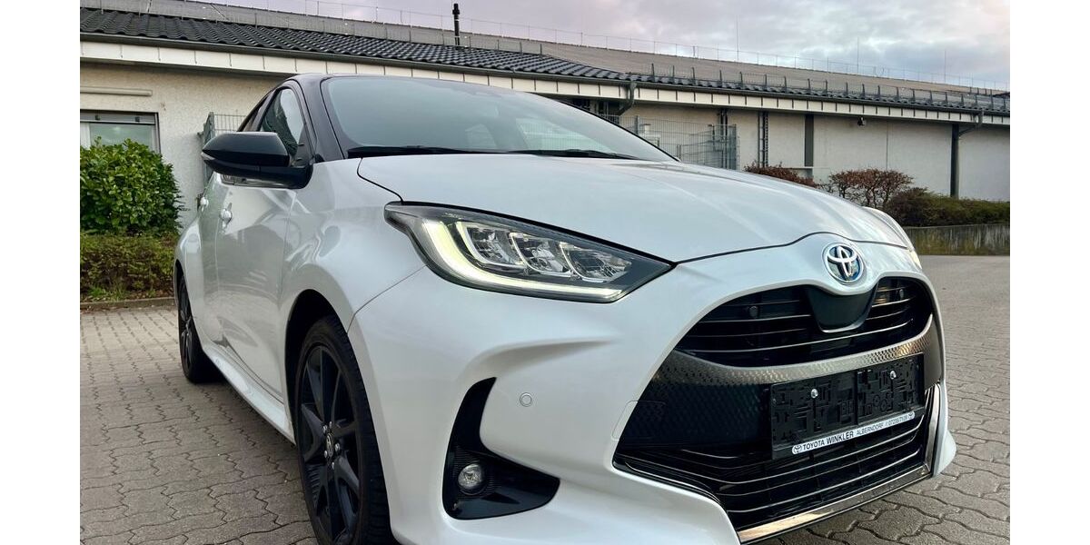 Toyota Yaris 21.000 km 18.490 &euro; Eppelheim 69214