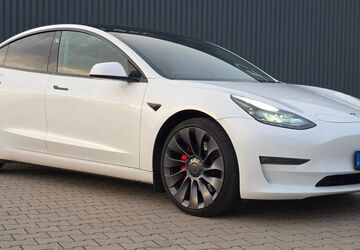 Tesla Model 3 94.000 km 28.799 &euro; Mannheim 68219