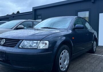 VW Passat 42.300 km 7.999 &euro; Kronau 76709