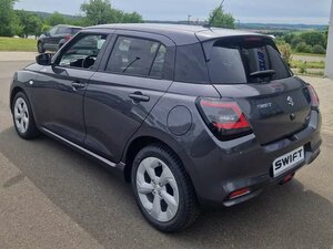 Suzuki Swift 1.2 Dualjet Hybrid MT Comfort Ganzjahresreif 2.389 km 17.450 &euro; Obrigheim-Asbach 74847