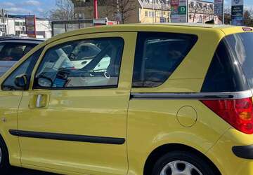 Peugeot 1007 124.000 km 2.200 &euro; Mannheim, Universitätsstadt 68307