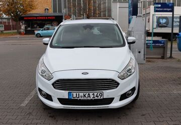 Ford S-Max 199.500 km 9.600 &euro; Ludwigshafen 67063