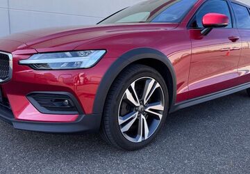 Volvo V60 Cross Country 129.000 km 25.480 &euro; Viernheim 68519