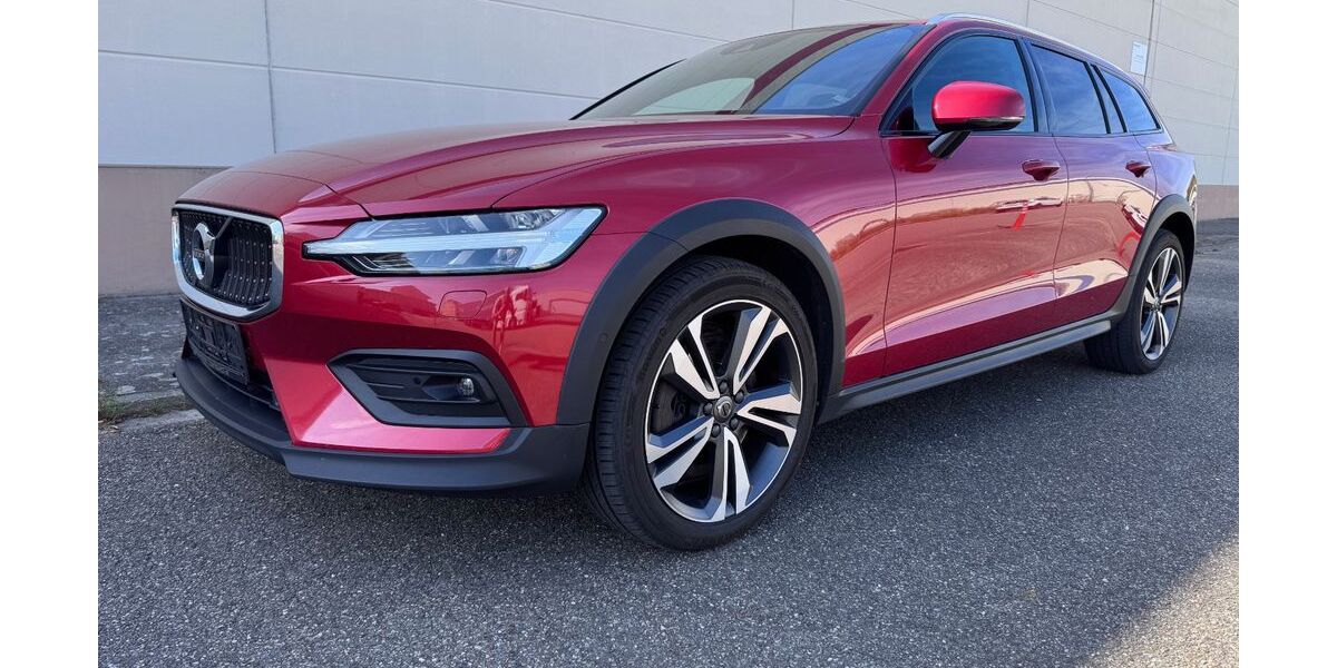 Volvo V60 Cross Country 129.000 km 25.480 &euro; Viernheim 68519