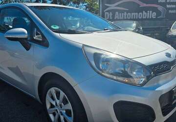 Kia Rio 192.000 km 3.800 &euro; Viernheim 68519