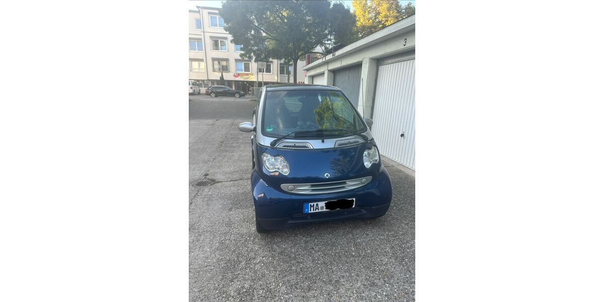 Smart ForTwo 61.000 km 3.990 &euro; Mannheim 68199