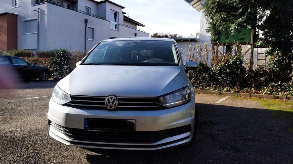 VW Touran 137.000 km 19.250 &euro; Ladenburg 68526